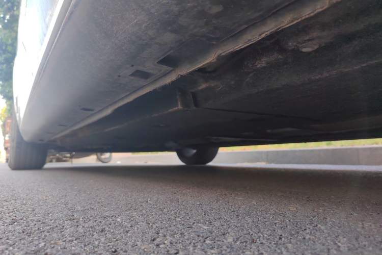 Used Hongqi H5 2024 1.5T DCT Smart Connect Flagship Edition Chassis Rear Left