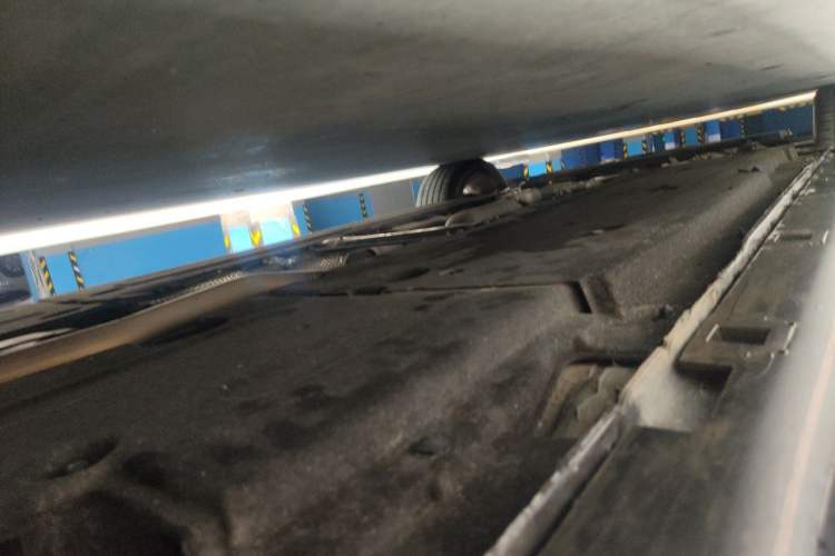 Used Hongqi H5 2024 2.0T Automatic Smart Connect Flagship Edition Chassis Rear Left