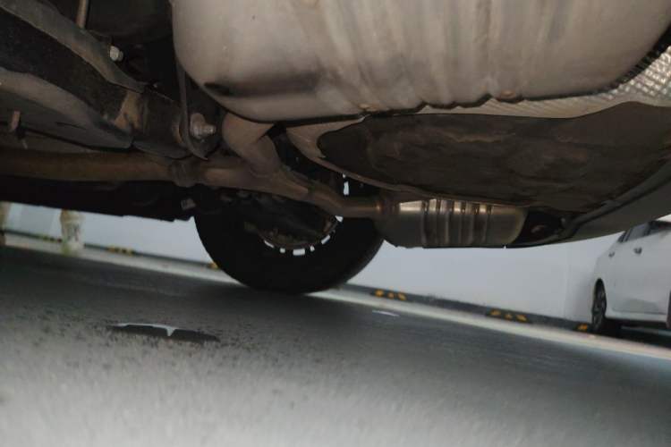 Used Hongqi H5 2024 1.5T DCT Smart Connect Flagship Edition Chassis Rear Left