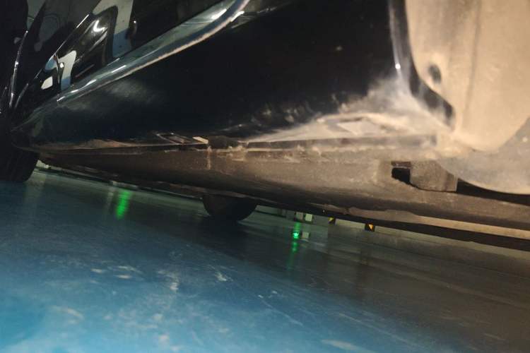 Used Hongqi H5 2024 2.0T Automatic Smart Connect Flagship Edition Chassis Rear Left