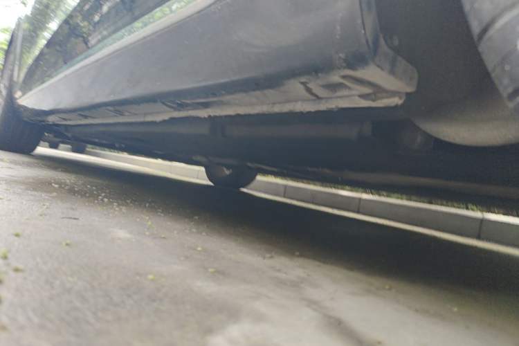 Used Hongqi H5 2024 2.0T Automatic Smart Connect Flagship Edition Chassis Rear Left