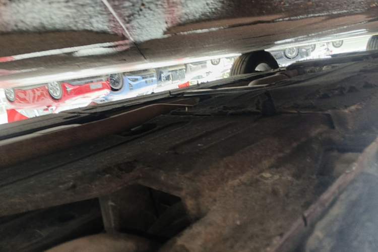 Used Hongqi H5 2024 1.5T DCT Smart Connect Flagship Edition Chassis Rear Left
