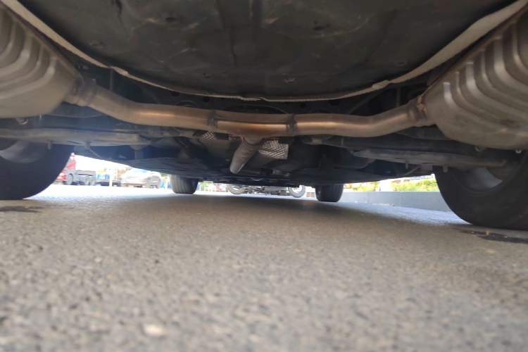 Used Hongqi H5 2024 1.5T DCT Smart Connect Flagship Edition Chassis Rear