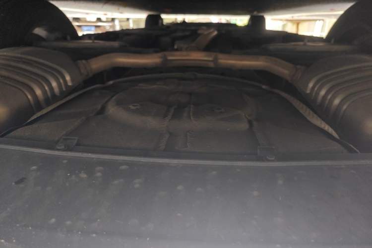 Used Hongqi H5 2024 2.0T Automatic Smart Connect Flagship Edition Chassis Rear