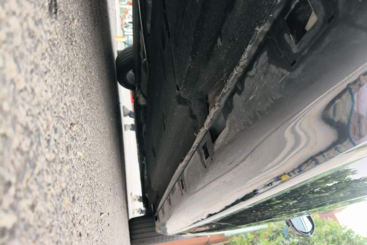 Used Hongqi H5 2024 2.0T Automatic Smart Connect Flagship Edition Chassis Rear Right