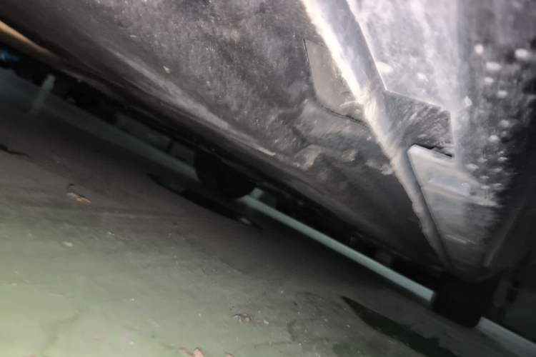 Used Hongqi H5 2024 2.0T Automatic Smart Connect Flagship Edition Chassis Rear Right