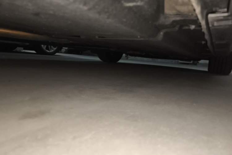 Used Hongqi H5 2024 1.5T DCT Smart Connect Flagship Edition Chassis Rear Right