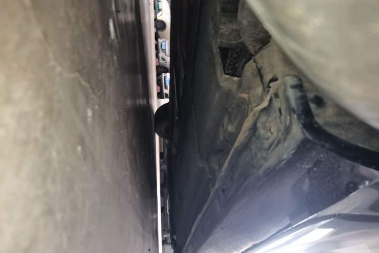 Used Hongqi H5 2024 1.5T DCT Smart Connect Flagship Edition Chassis Rear Right