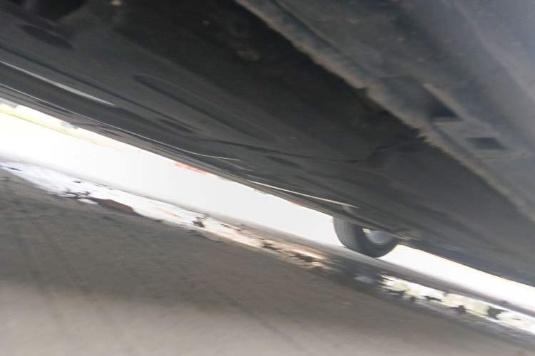 Used Hongqi H5 2024 2.0T Automatic Smart Connect Flagship Edition Chassis Rear Right