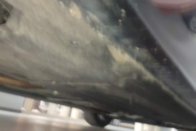 Used Hongqi H5 2024 2.0T Automatic Smart Connect Flagship Edition Chassis Rear Right