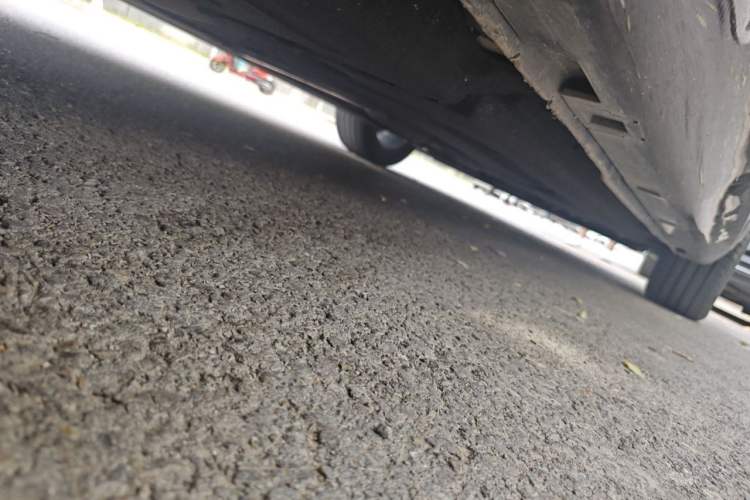 Used Hongqi H5 2024 2.0T Automatic Smart Connect Flagship Edition Chassis Rear Right