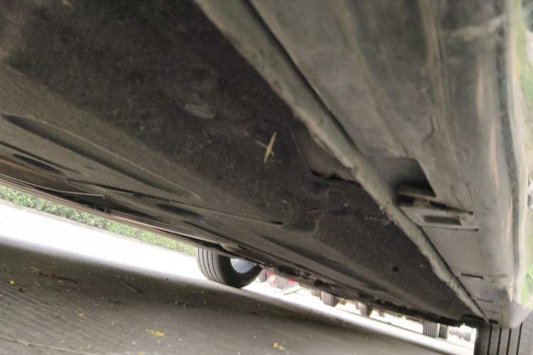 Used Hongqi H5 2024 2.0T Automatic Smart Connect Flagship Edition Chassis Rear Right