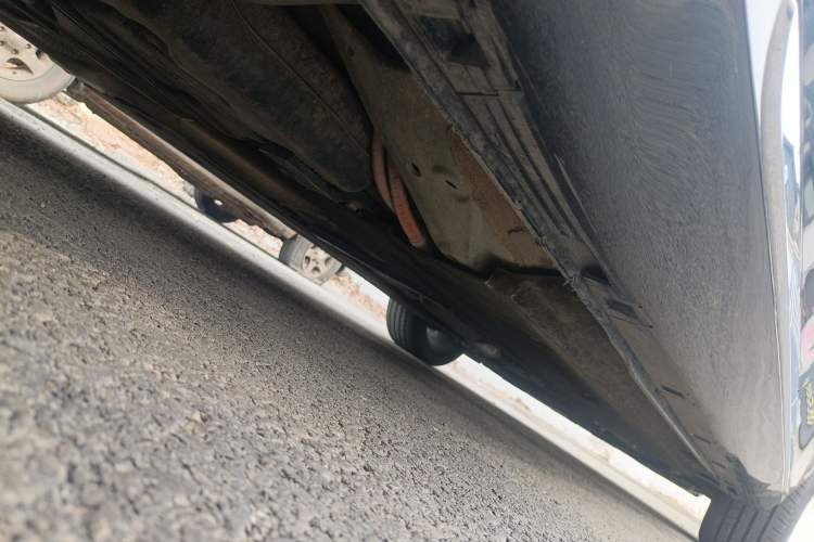 Used Hongqi H5 2024 1.5T HEV Smart Connect Flagship Edition Chassis Rear Right