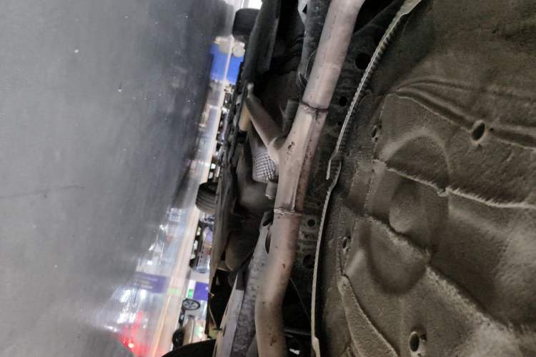 Used Hongqi H5 2024 1.5T DCT Smart Connect Flagship Edition Chassis Rear