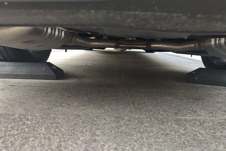 Used Hongqi H5 2024 1.5T DCT Smart Connect Flagship Edition Chassis Rear