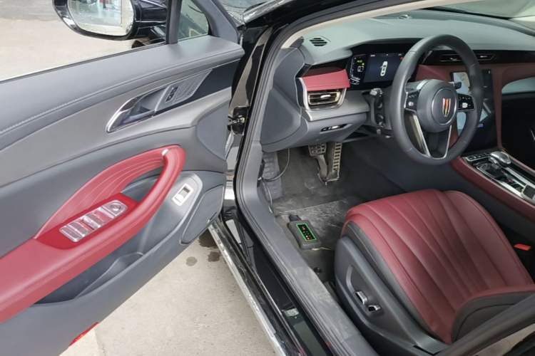 Used Hongqi H5 2024 1.5T DCT Smart Connect Flagship Edition Driver Seat