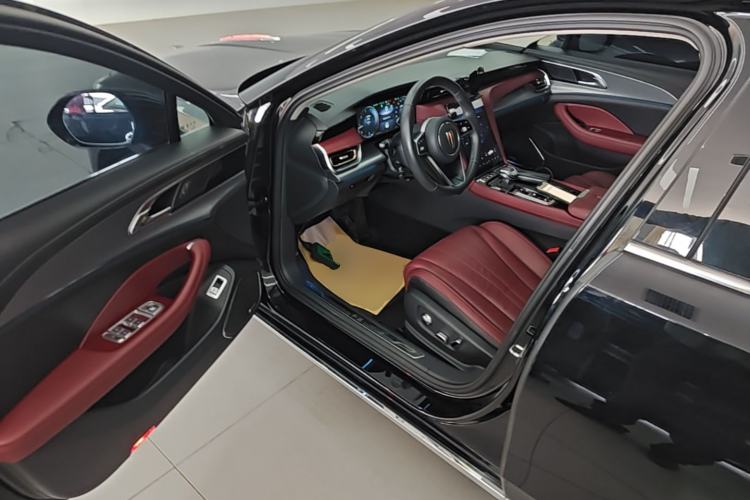 Used Hongqi H5 2024 2.0T Automatic Smart Connect Flagship Edition Driver Seat