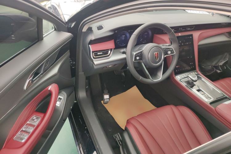 Used Hongqi H5 2024 2.0T Automatic Smart Connect Flagship Edition Driver Seat