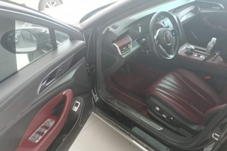 Used Hongqi H5 2024 2.0T Automatic Smart Connect Flagship Edition Driver Seat