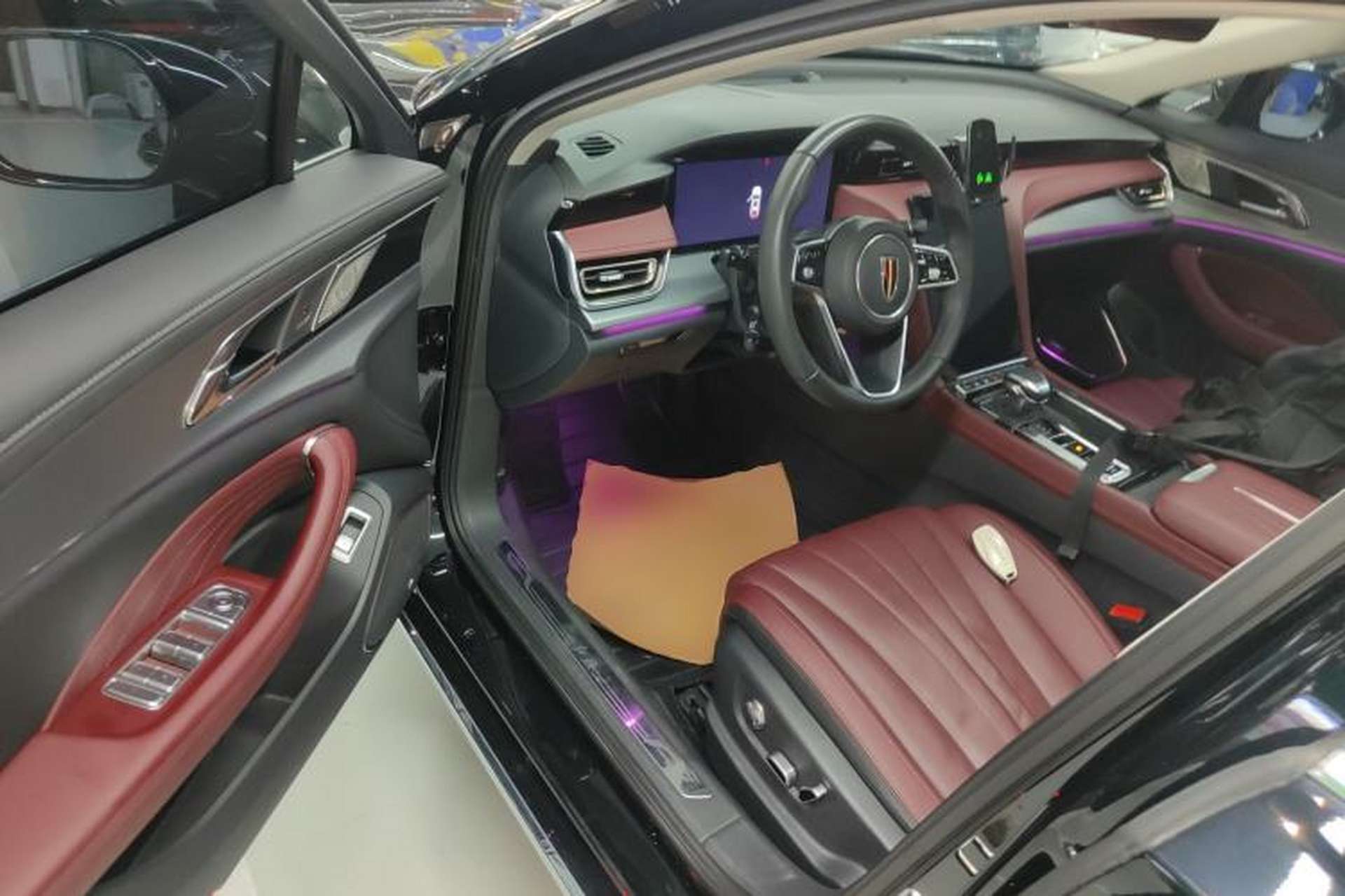 Used Hongqi H5 2024 2.0T Automatic Smart Connect Flagship Edition Driver Seat