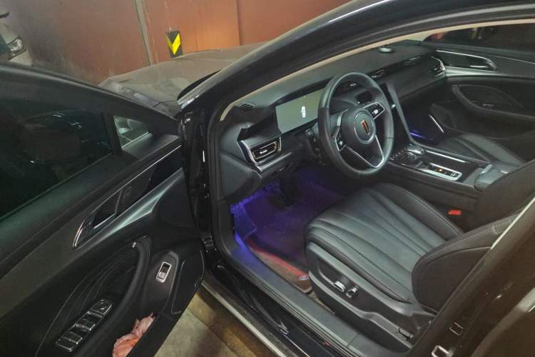 Used Hongqi H5 2024 2.0T Automatic Smart Connect Flagship Edition Driver Seat