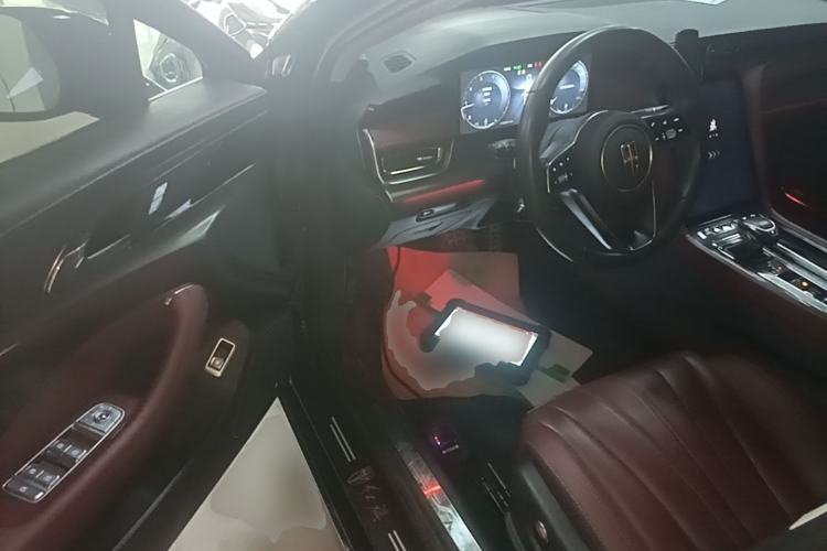 Used Hongqi H5 2024 2.0T Automatic Smart Connect Flagship Edition Driver Seat