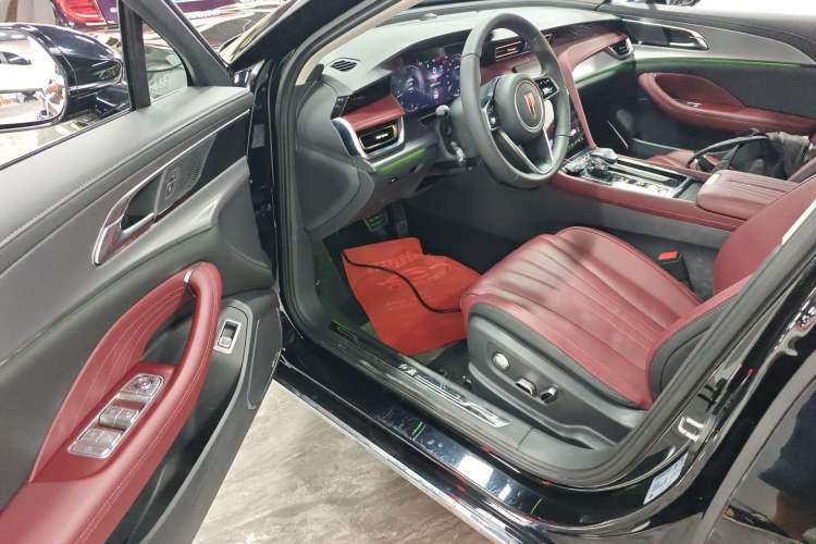Used Hongqi H5 2024 2.0T Automatic Smart Connect Flagship Edition Driver Seat
