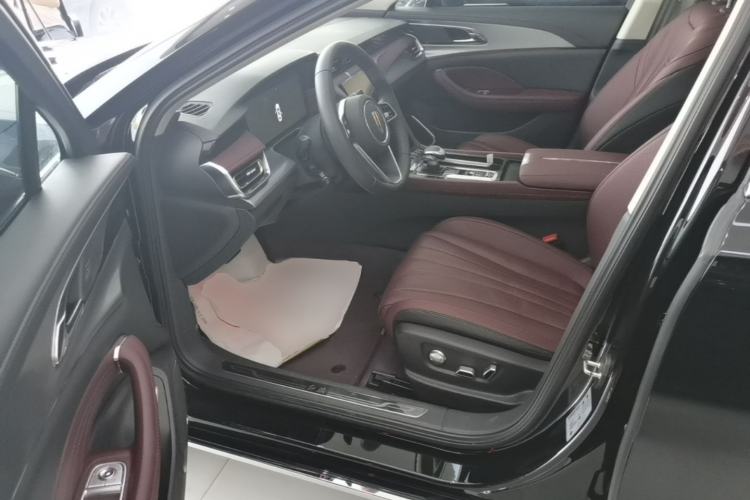 Used Hongqi H5 2024 2.0T Automatic Smart Connect Flagship Edition Driver Seat