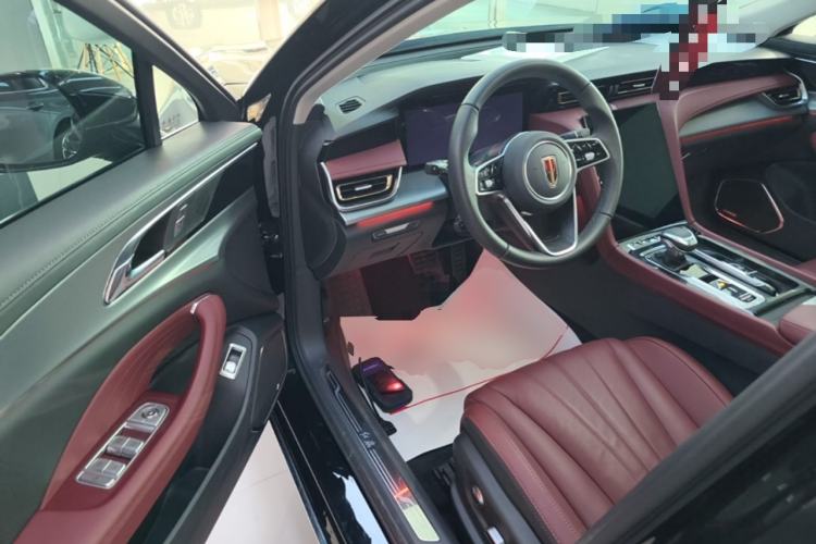 Used Hongqi H5 2024 2.0T Automatic Smart Connect Flagship Edition Driver Seat