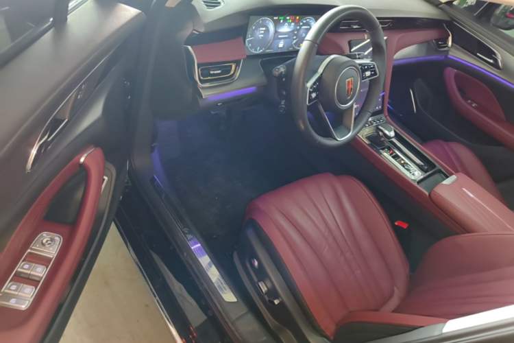 Used Hongqi H5 2024 2.0T Automatic Smart Connect Flagship Edition Driver Seat