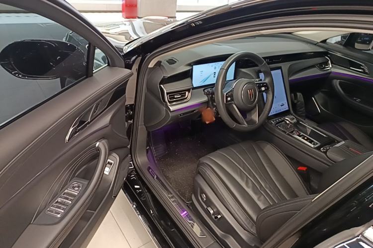 Used Hongqi H5 2024 2.0T Automatic Smart Connect Flagship Edition Driver Seat
