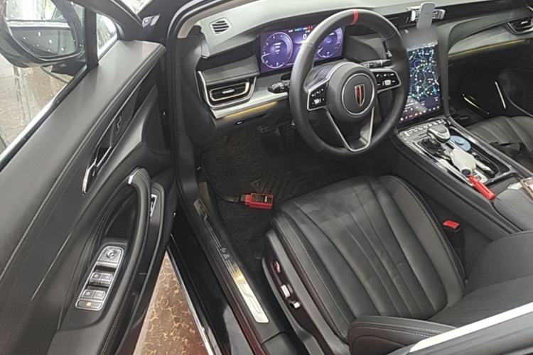 Used Hongqi H5 2024 2.0T Automatic Smart Connect Flagship Edition Driver Seat