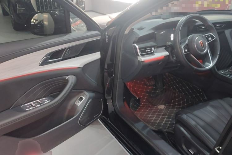 Used Hongqi H5 2024 2.0T Automatic Smart Connect Flagship Edition Driver Seat