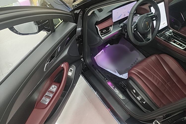 Used Hongqi H5 2024 2.0T Automatic Smart Connect Flagship Edition Driver Seat