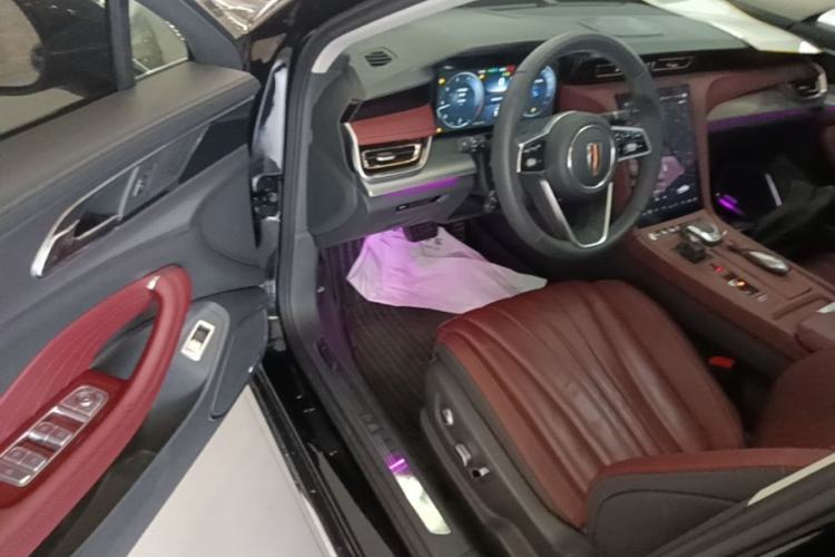 Used Hongqi H5 2024 2.0T Automatic Smart Connect Flagship Edition Driver Seat