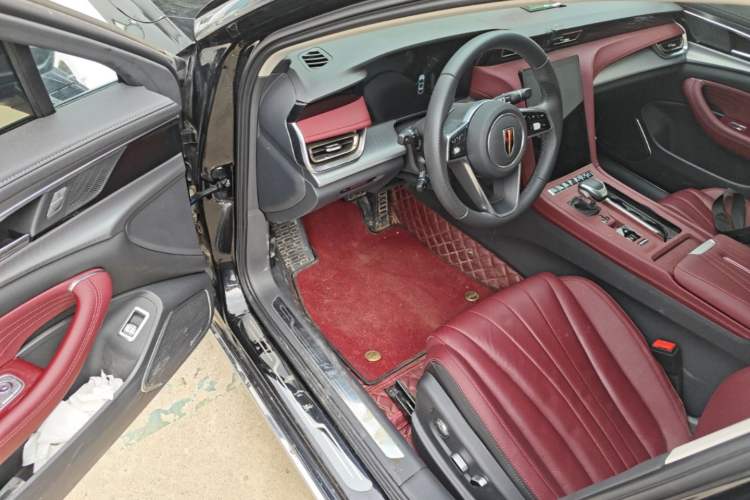 Used Hongqi H5 2024 2.0T Automatic Smart Connect Flagship Edition Driver Seat