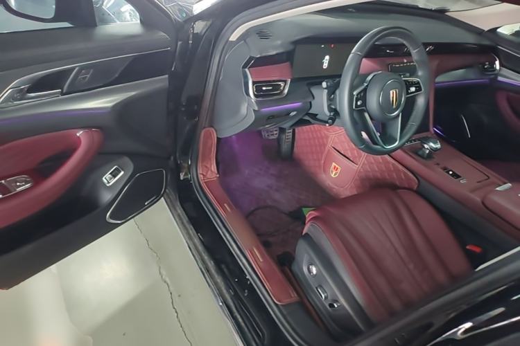 Used Hongqi H5 2024 2.0T Automatic Smart Connect Flagship Edition Driver Seat