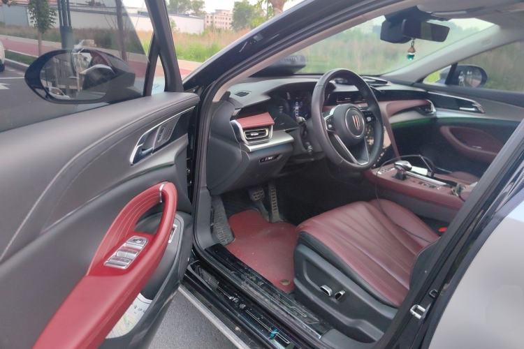 Used Hongqi H5 2024 2.0T Automatic Smart Connect Flagship Edition Driver Seat