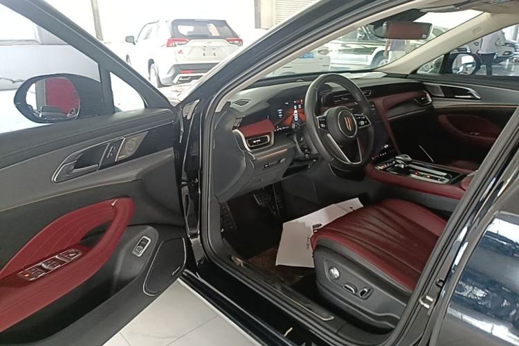 Used Hongqi H5 2024 2.0T Automatic Smart Connect Flagship Edition Driver Seat