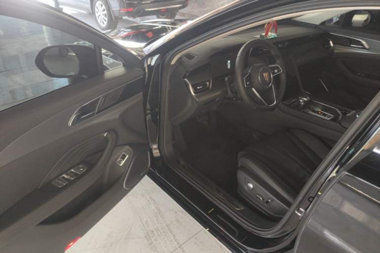 Used Hongqi H5 2024 2.0T Automatic Smart Connect Flagship Edition Driver Seat