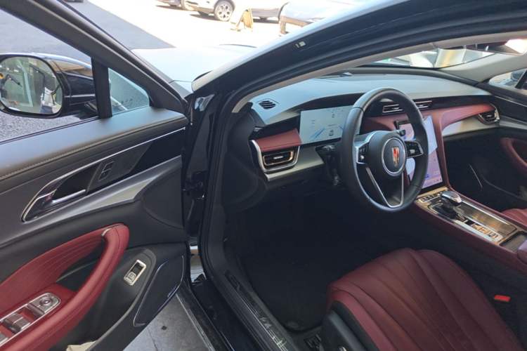 Used Hongqi H5 2024 2.0T Automatic Smart Connect Flagship Edition Driver Seat