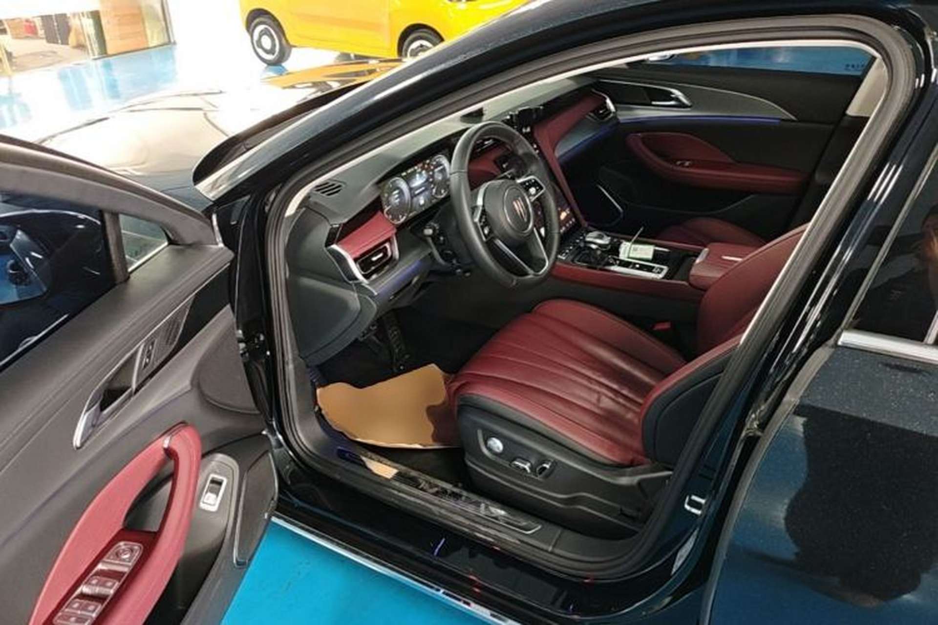 Used Hongqi H5 2024 2.0T Automatic Smart Connect Flagship Edition Driver Seat