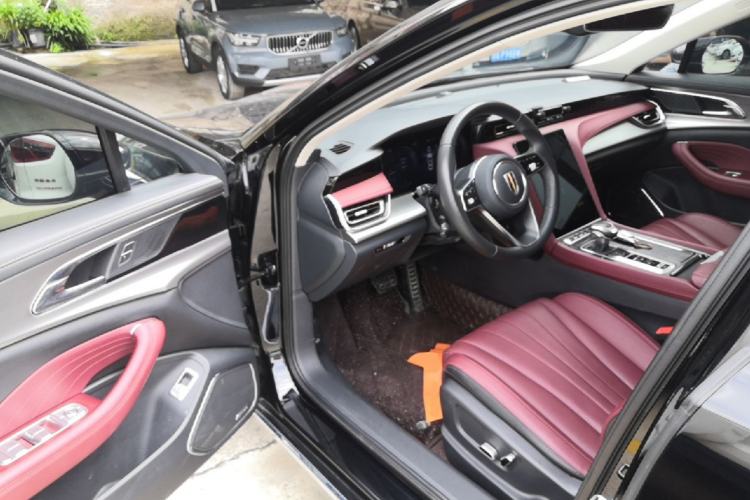 Used Hongqi H5 2024 2.0T Automatic Smart Connect Flagship Edition Driver Seat