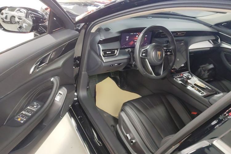 Used Hongqi H5 2024 2.0T Automatic Smart Connect Flagship Edition Driver Seat