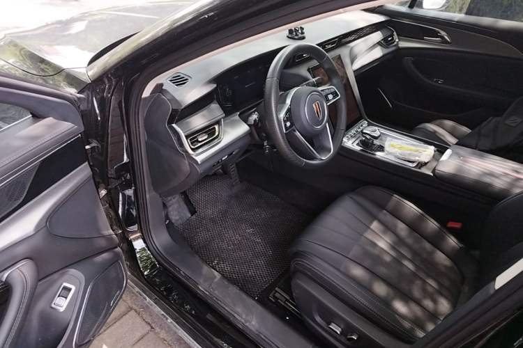 Used Hongqi H5 2024 1.5T DCT Smart Connect Flagship Edition Driver Seat