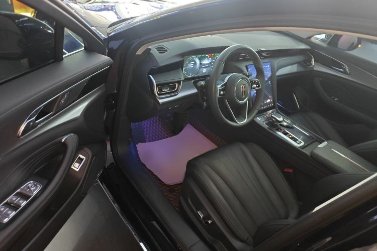 Used Hongqi H5 2024 2.0T Automatic Smart Connect Flagship Edition Driver Seat