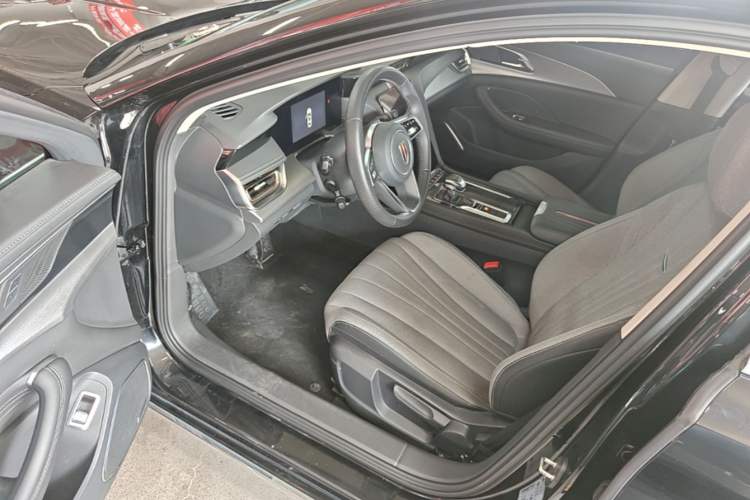 Used Hongqi H5 2024 1.5T DCT Smart Connect Flagship Edition Driver Seat