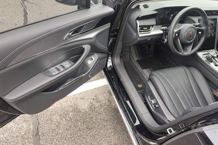 Used Hongqi H5 2024 1.5T DCT Smart Connect Flagship Edition Driver Seat