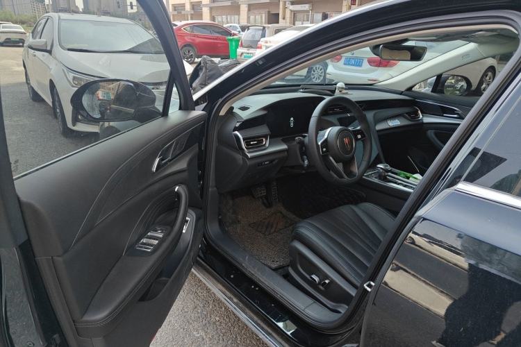 Used Hongqi H5 2024 2.0T Automatic Smart Connect Flagship Edition Driver Seat