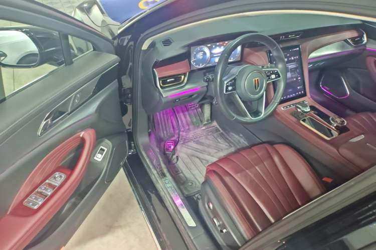 Used Hongqi H5 2024 2.0T Automatic Smart Connect Flagship Edition Driver Seat